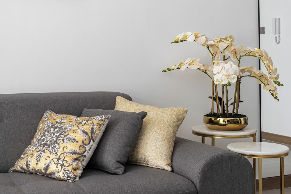 SIMPLY COMFORT Missoni Top Floor with Sea, Canal and Burj Khalifa Views