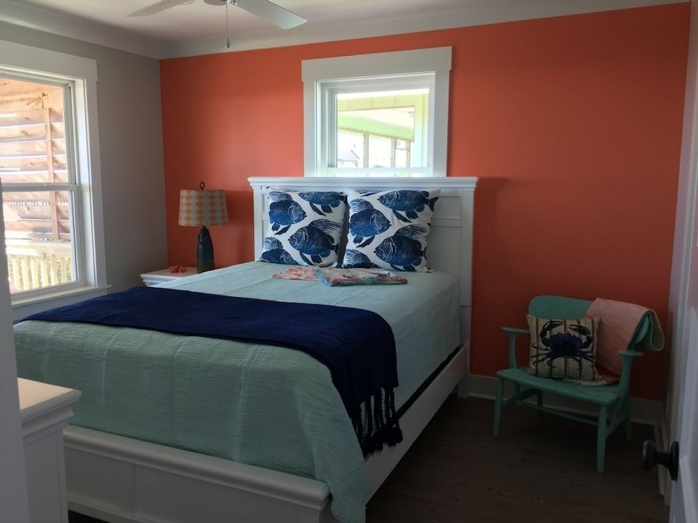 Almost Heaven 4 Bedroom Home by RedAwning view 4