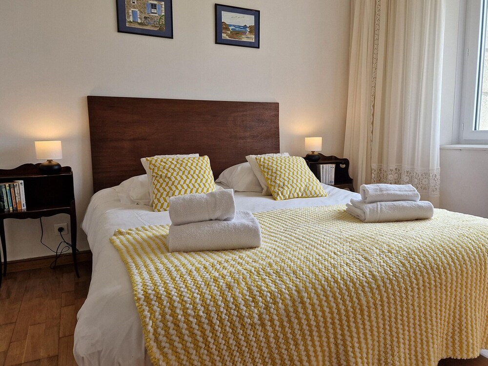 Beautiful Family Holiday Home in Diben, Plougasnou view 4