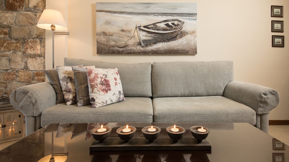 ENALIO Suites