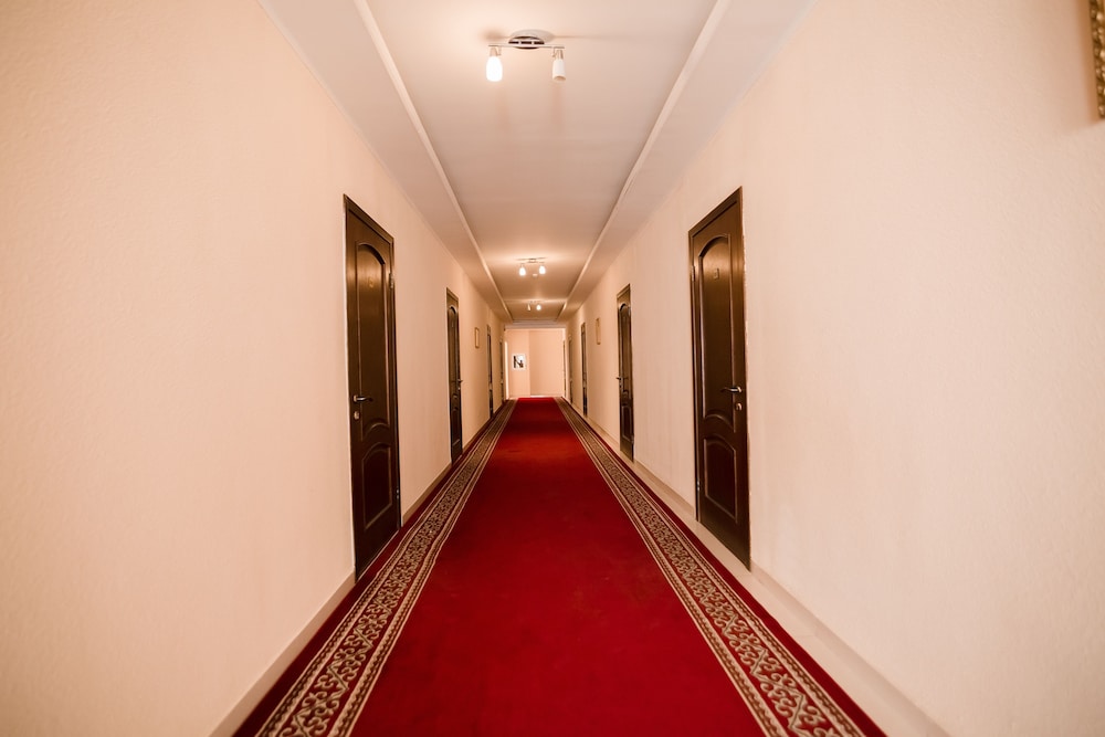 Azat Hotel