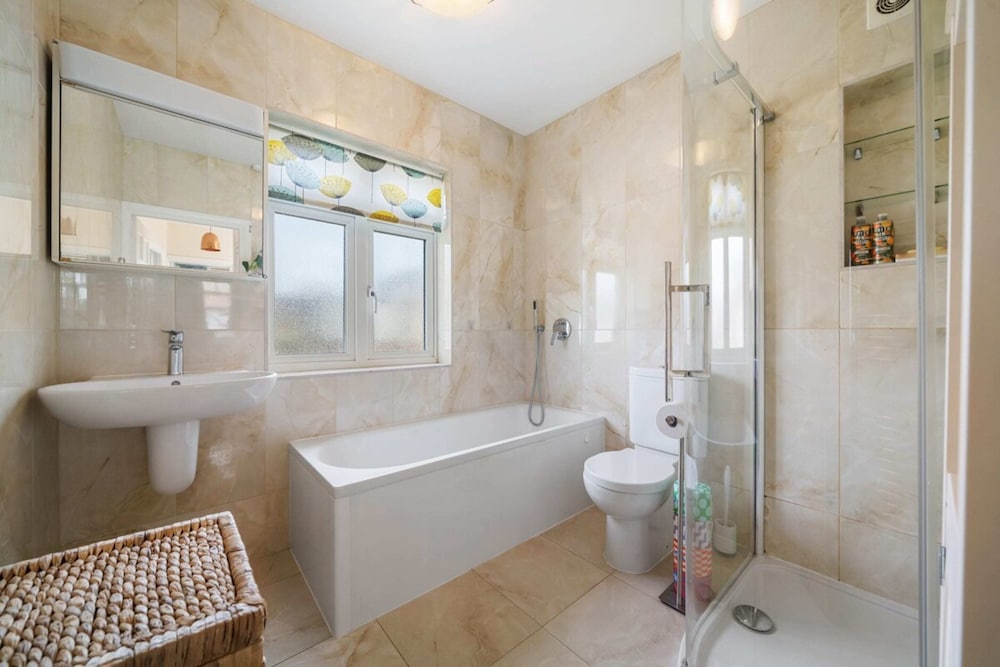 A Delightful 4-bedroom Home With a Private Garden