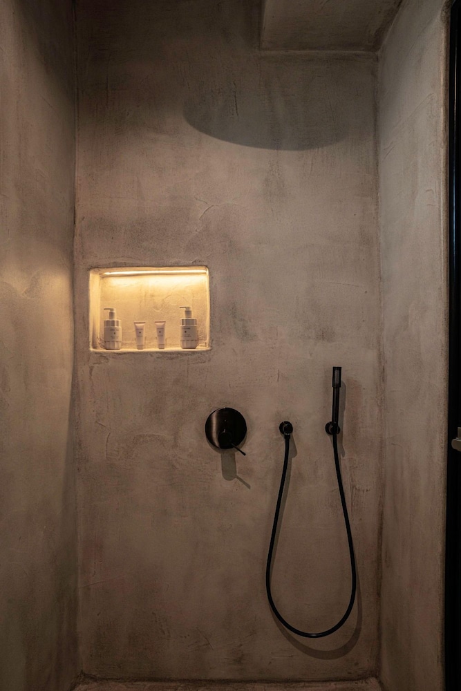 Senses Luxury Houses