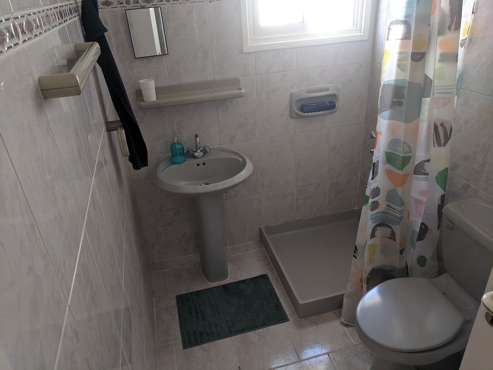 Paphos Vacations - Katka Hostel Paphos - Property Image 8