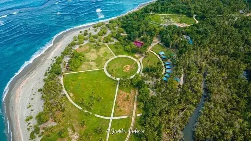 Sansapore Pacific Park Resort