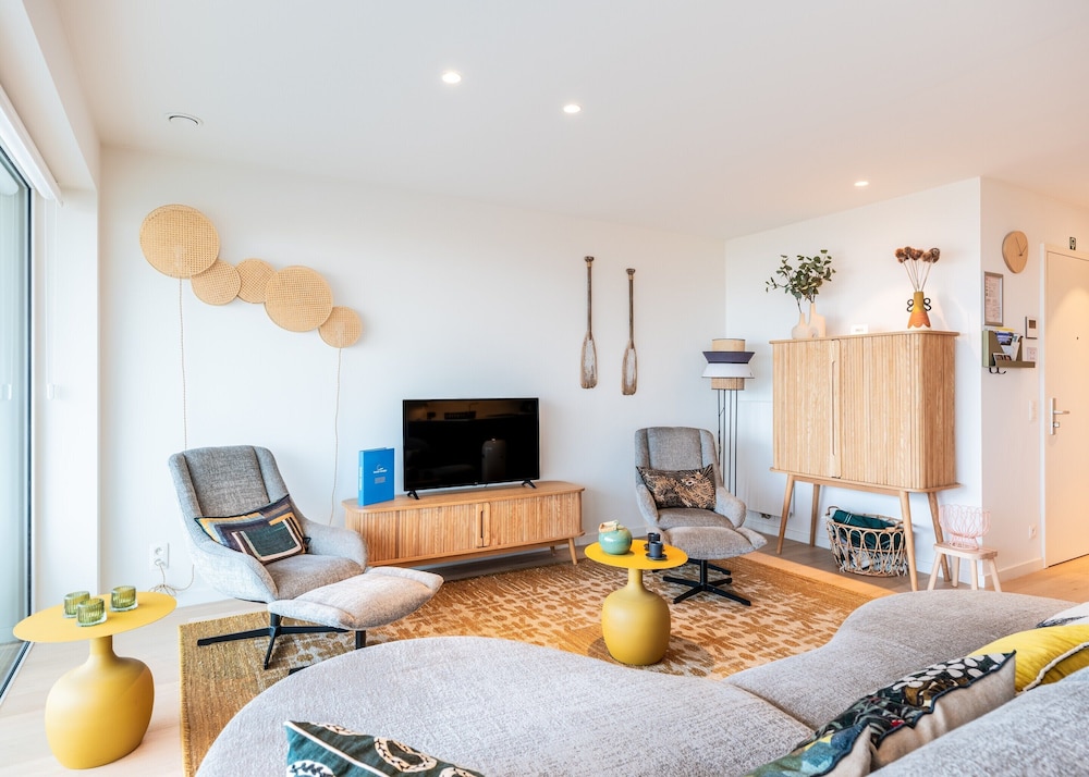 Apartment in Koksijde With Stunning Sea Views