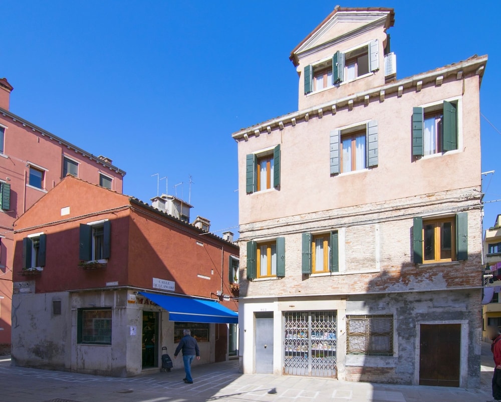 La Prima Ancora