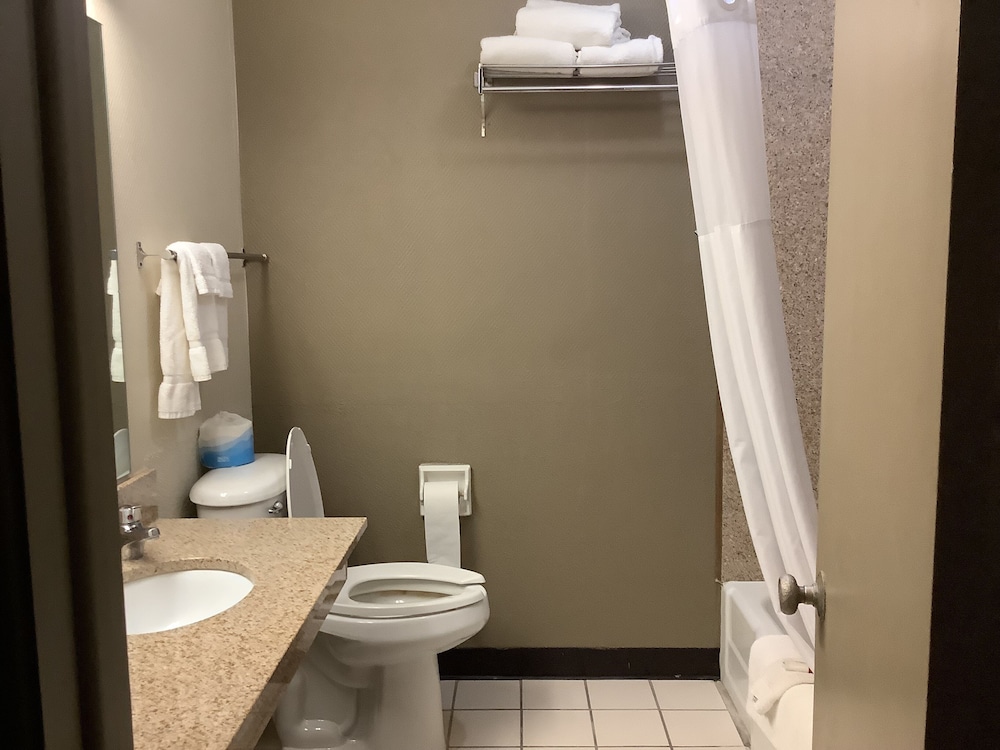 Dodge City Vacations - Silver Spur Vintage Inn  Suites - Property Image 22