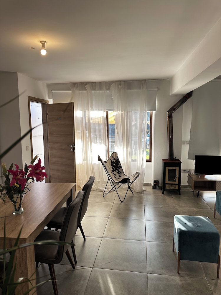Arsenia Cottage D - Kyperounta