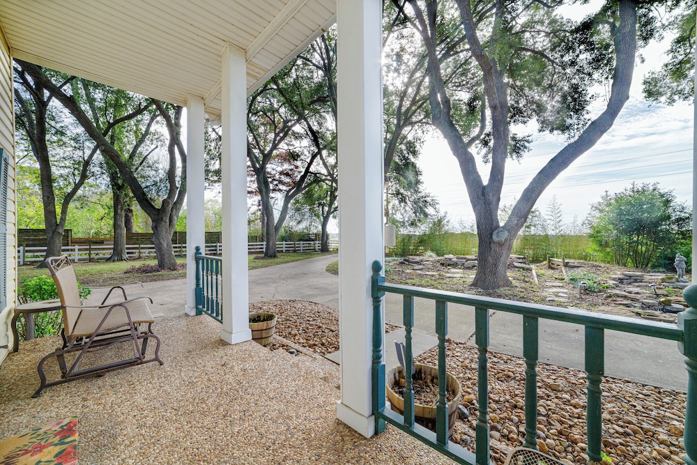 CDNH Villa at Katy Lake