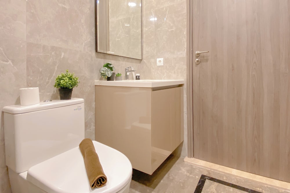 Well Designed 1Br Apartment At Arumaya Residence