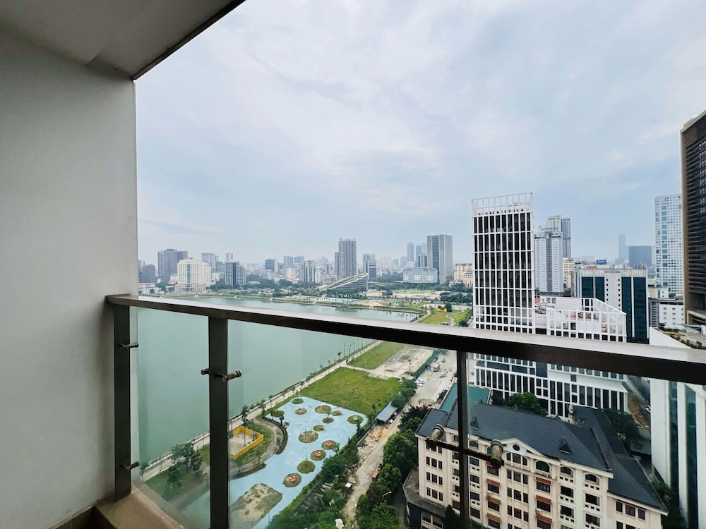 TIL - Vinhomes Skylake Elegance Suites