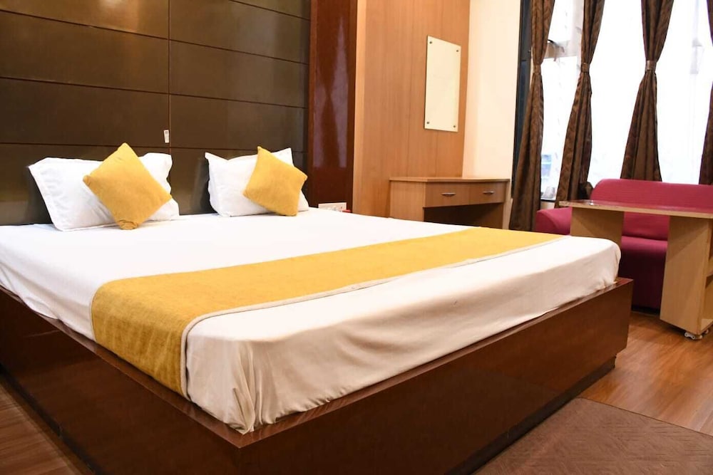 Hotel Golden Continental