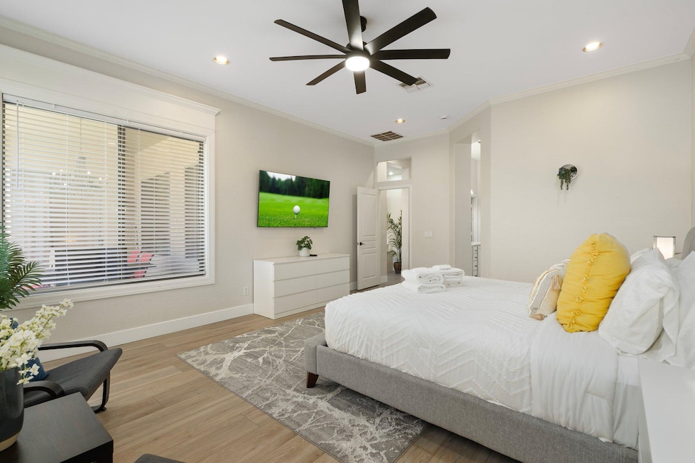 Dublin in Gilbert With 4 Bedrooms and 2 Bathrooms