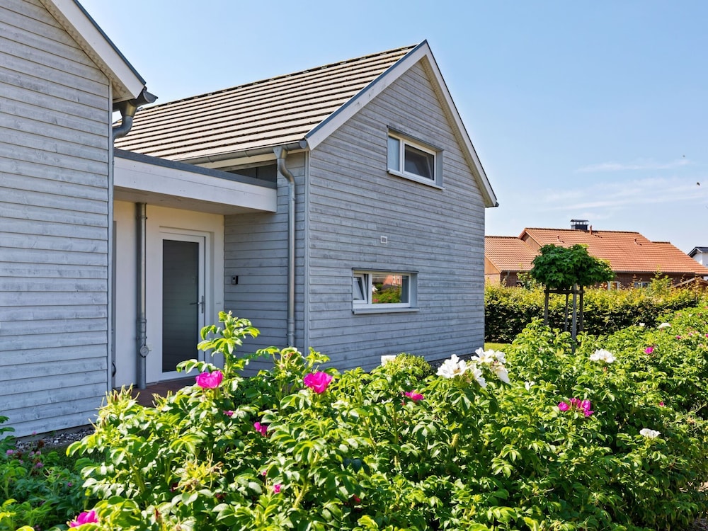 Charming Holiday Home in Zierow Near Seabeach