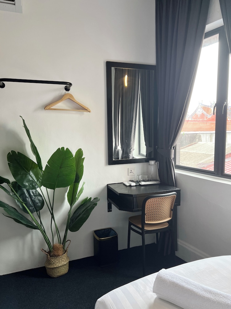 Quee Hotel
