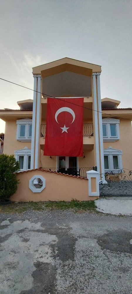 Dalyan Eren Apart
