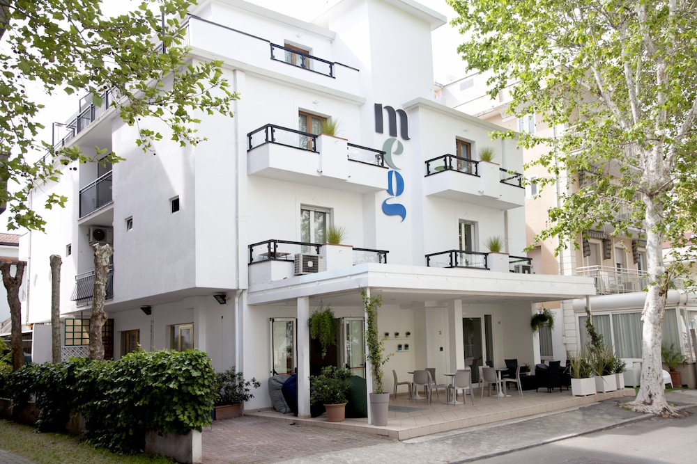 Hotel Meg Lifestyle Hotel - Image 1