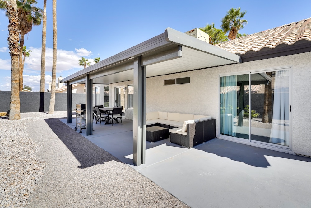Sleek North Las Vegas Vacation Rental w/ Game Room view 5