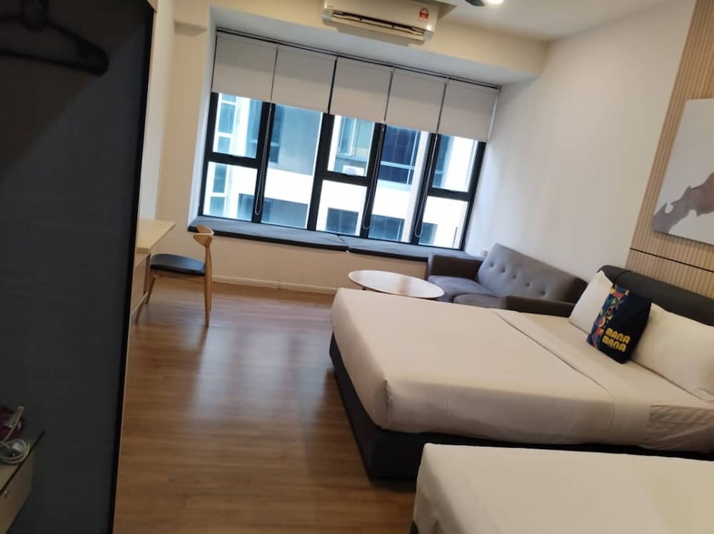 Ceylonz Suites KLCC by Mana-Mana