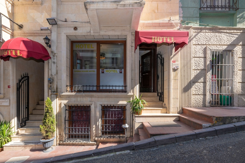 Opera House Otel - Image 15