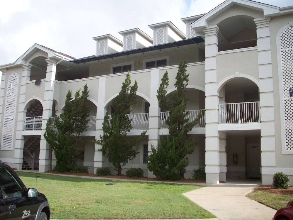 202 Colony II - Property Image 10
