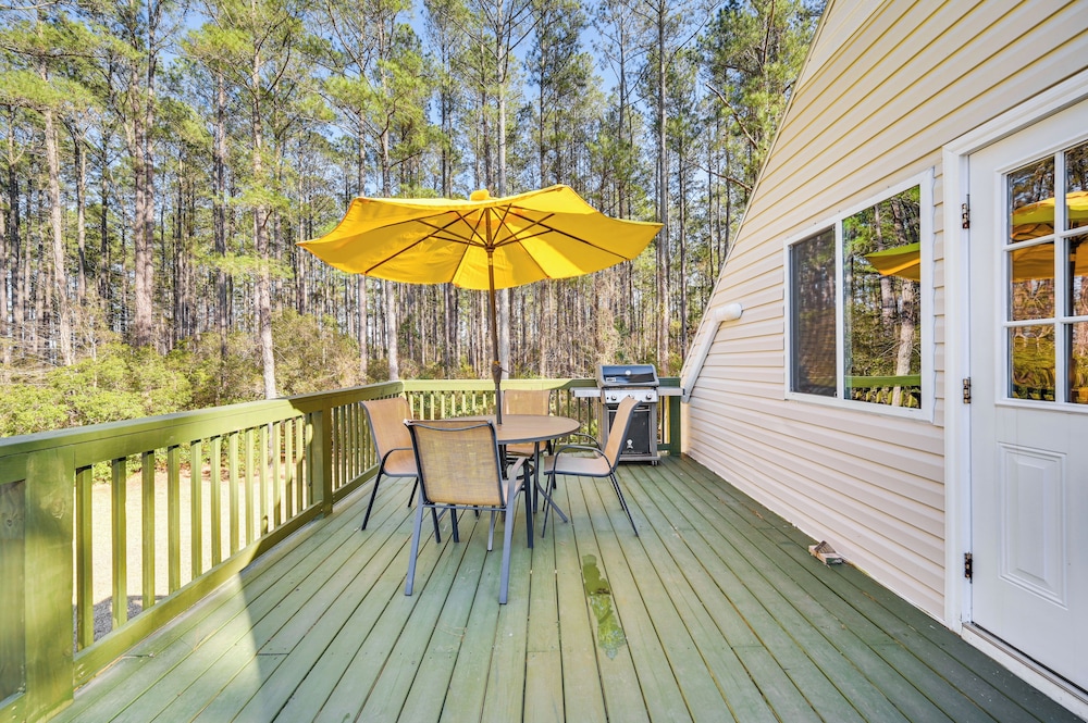 Boat Dock & Ramp: Upwind Acres Guesthouse!