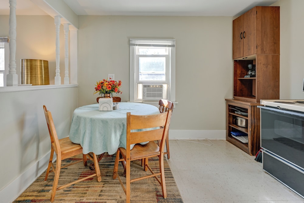 3 Mi to Hospital: Pet-friendly Apt in Wausau view 3