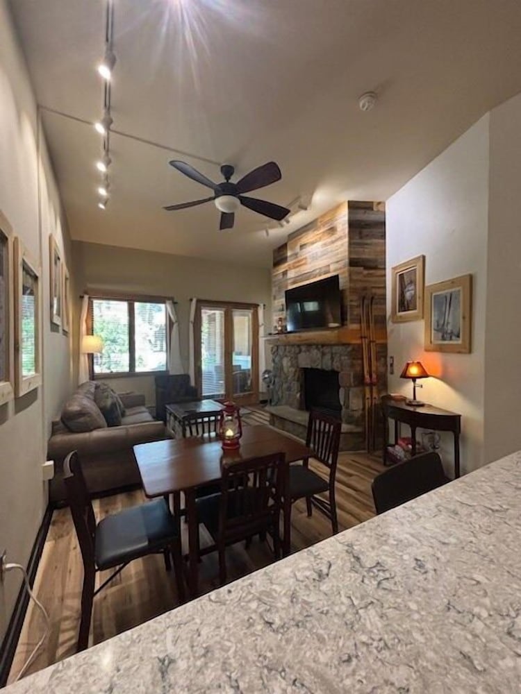 Arapahoe Lodge-1br And Murphy Condo -kids Ski Free 1 Bedroom Condo