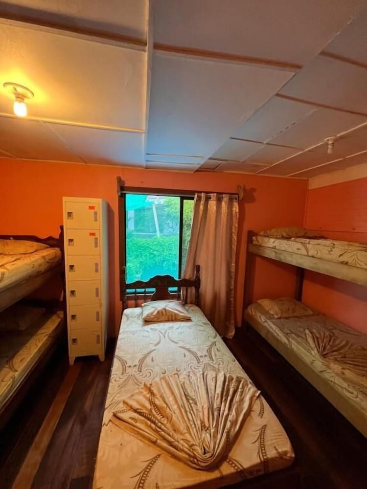Hostel Pura Vida