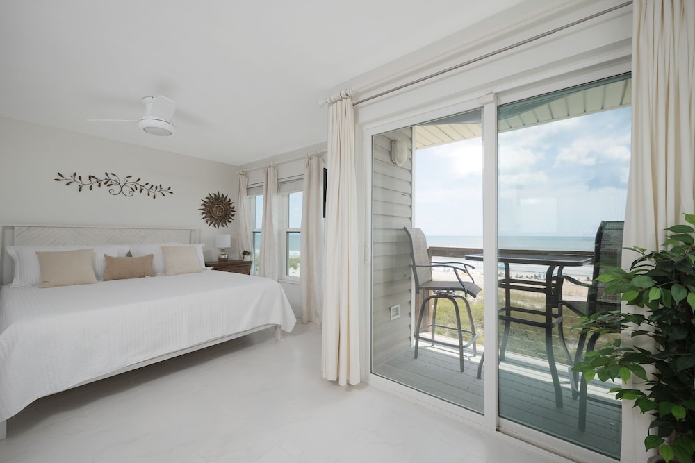 Surfside Six F, photo 32