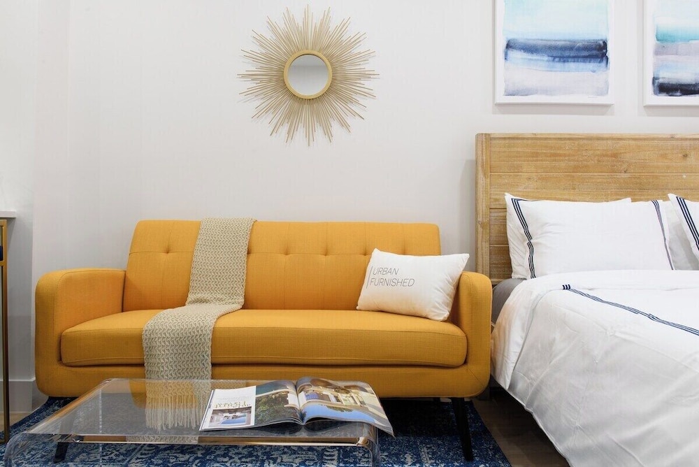 1597 New York Apt