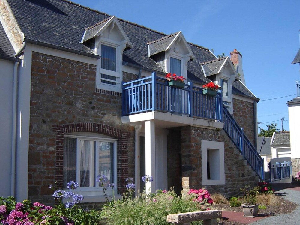 Apartment in Tregastel Near Renote Island