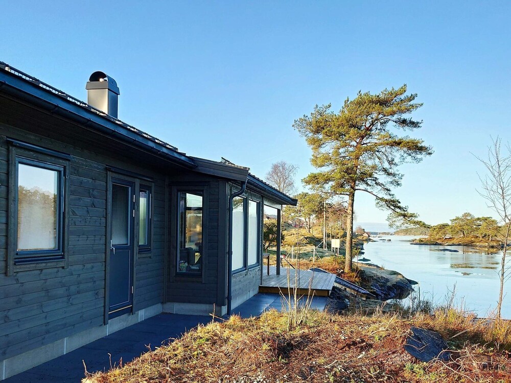 6 Person Holiday Home in Lindas view 4