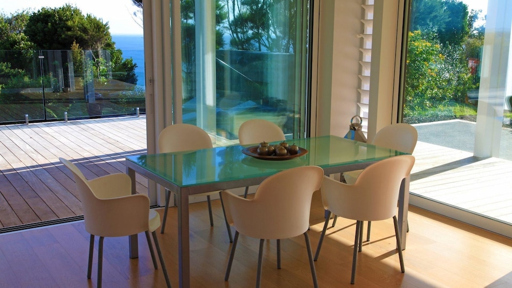 Claire's Luxury Hideaway view 2