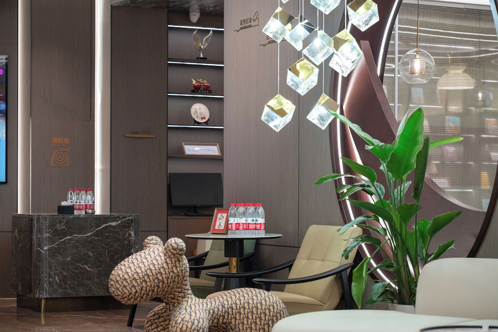 World Hotel Hualian Shoppin Plaza branch