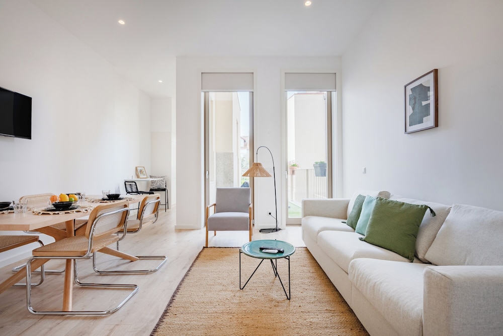 The Superior Green at BoaVista Flats