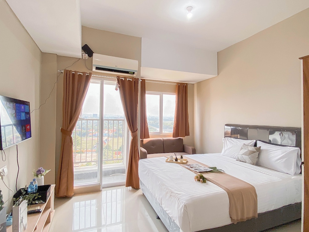 Neutral Minimalist Studio Apartment At Lrt City Sentul - Royal Sentul Park