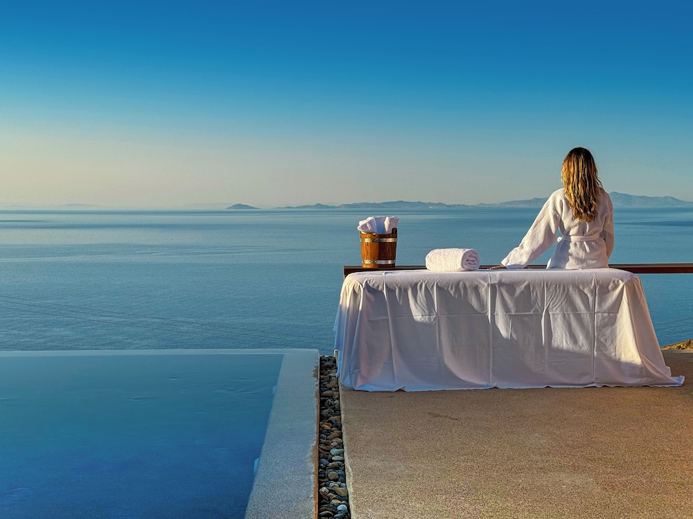 AGADA Folegandros