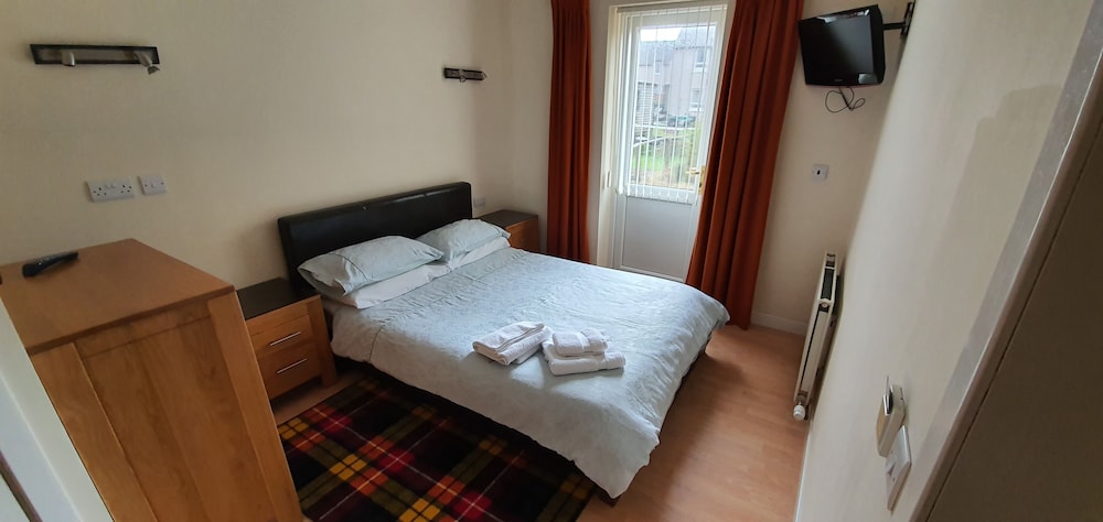 Lovely, Light and Airy 1-bed Flat in Stornoway view 3