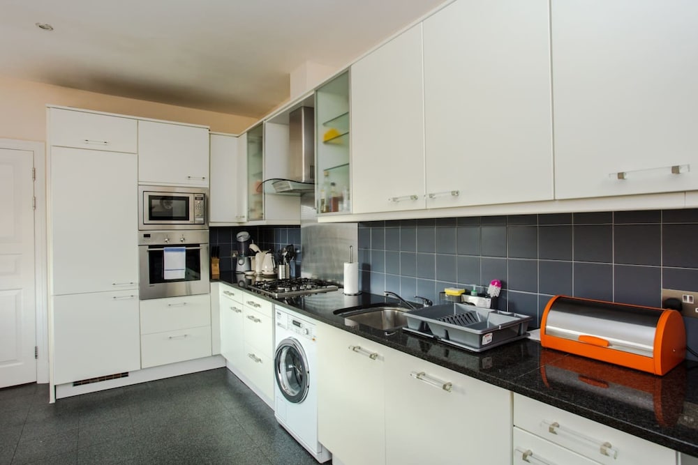 Luxury 2 Bedroom Apartment in London Bridge