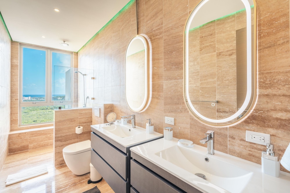 Penthouse With Private Picuzzi in Cap Cana