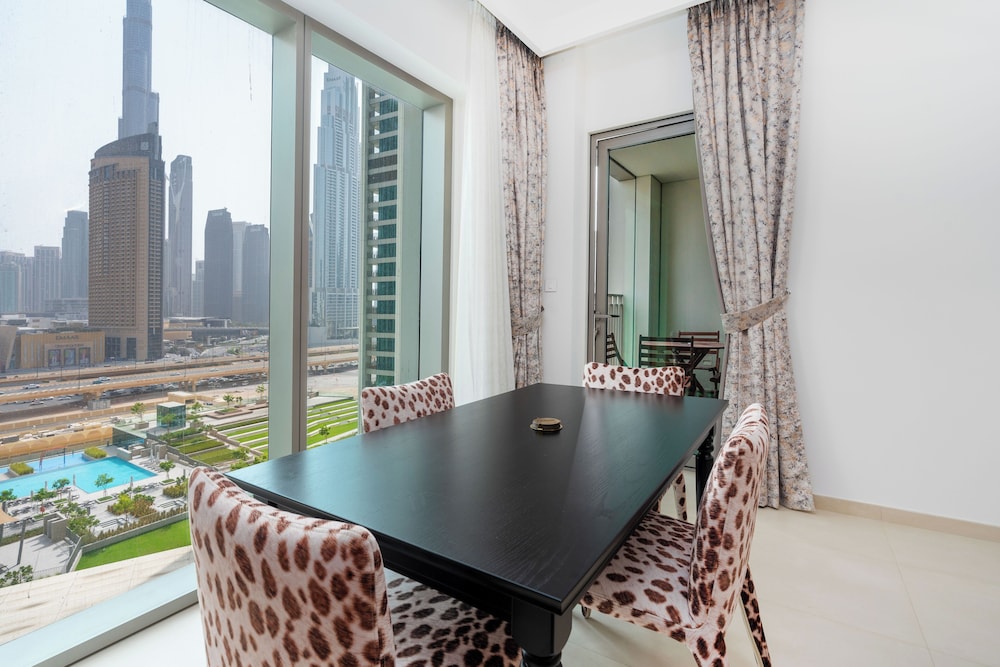 Lux BnB Downtown Views -II Burj Khalifa View