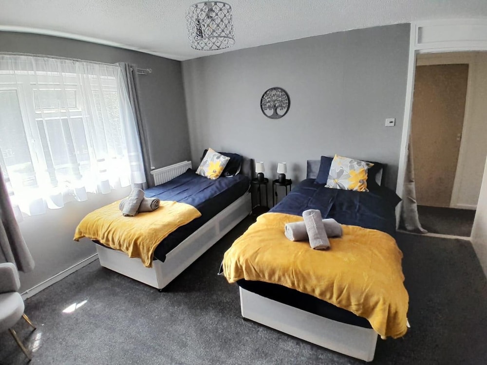 Charming Northampton Apartment With 2 Bedrooms