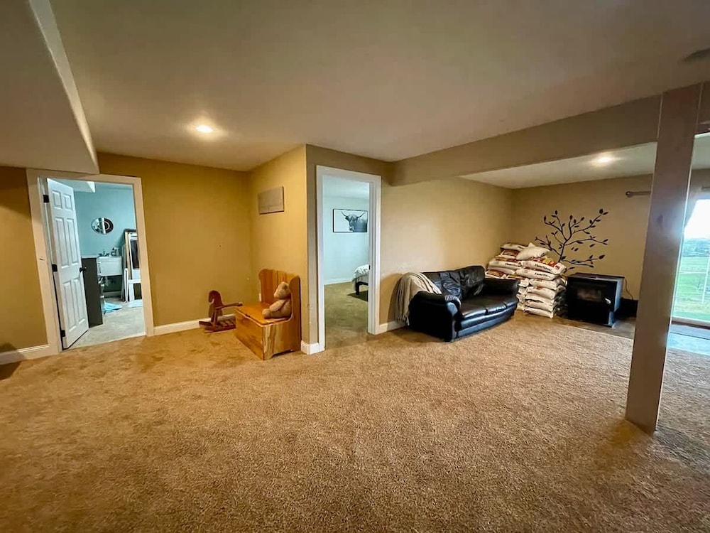 Black Hills Getaway With Hot Tub Game Room for 18