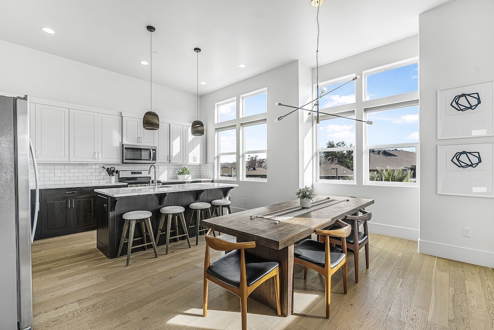 Tee For Two 6 Bedroom Condo