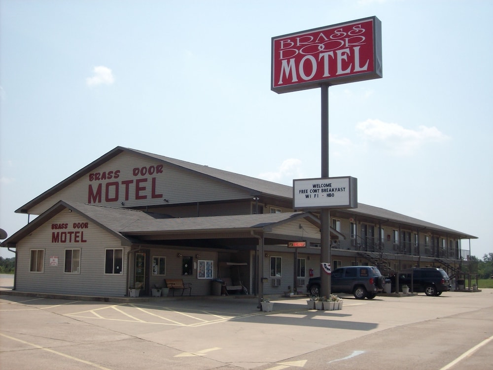 Brass Door Motel Gassville - Property Image 1