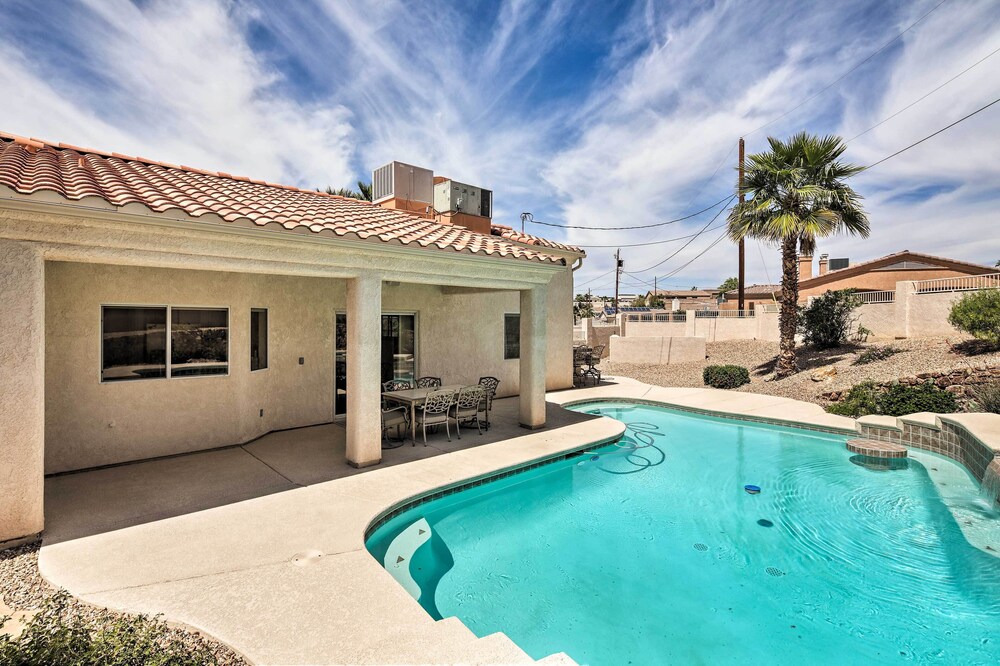 Elegant Lake Havasu Getaway w/ Pool - 3 Mi to Lake