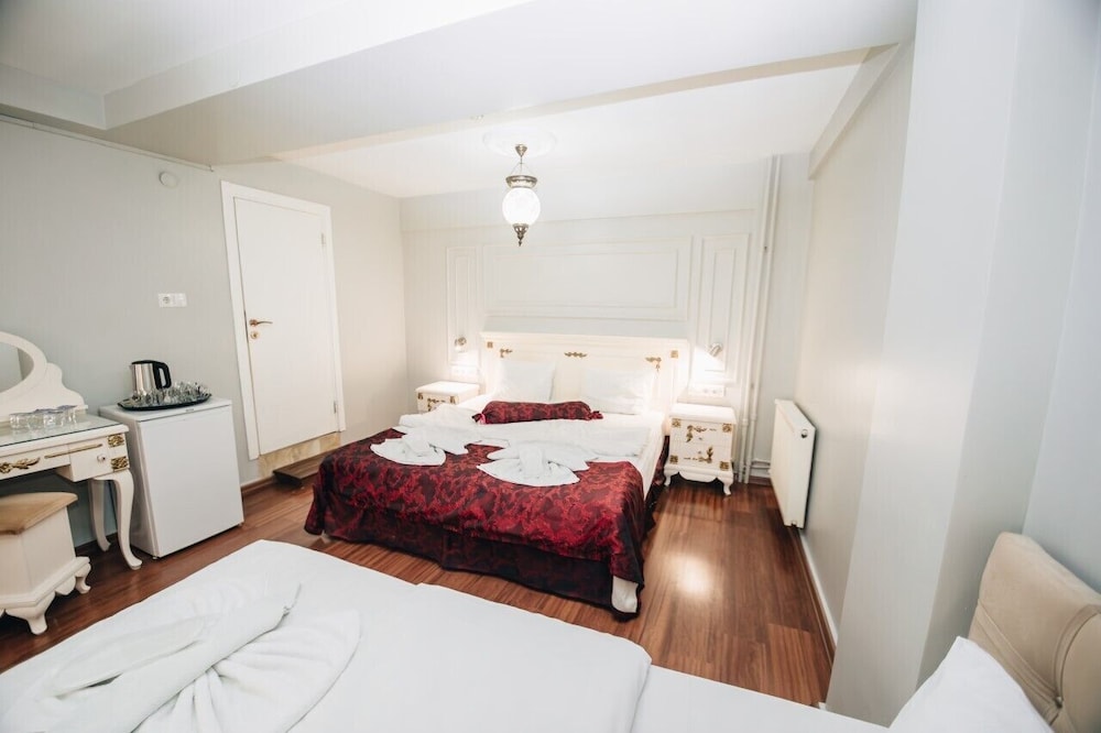 Safran Suites