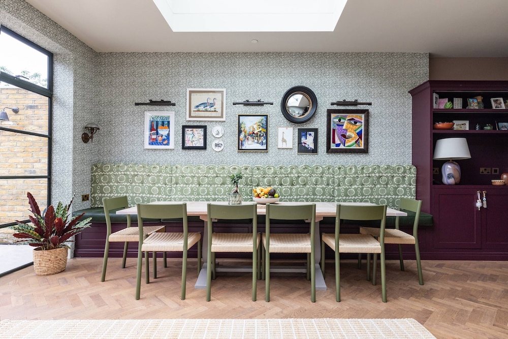 Westover Road III by Onefinestay